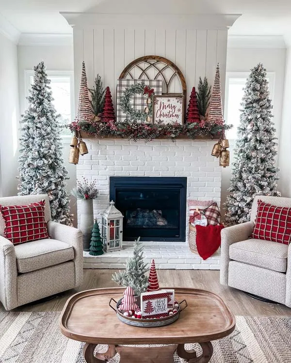 20 Beautiful Rustic Christmas Mantel Decoration Ideas to Inspire Your  Holiday Home - Decor Home Original