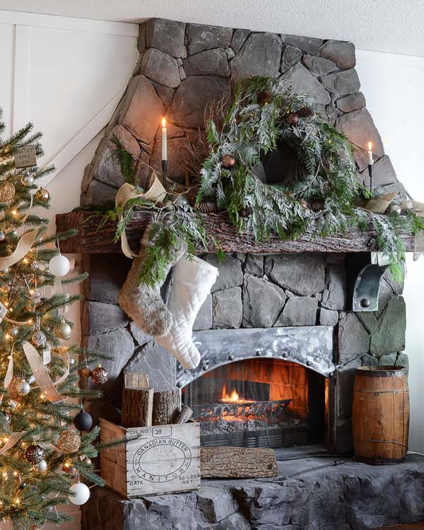 20 Beautiful Rustic Christmas Mantel Decoration Ideas to Inspire Your  Holiday Home - Decor Home Original