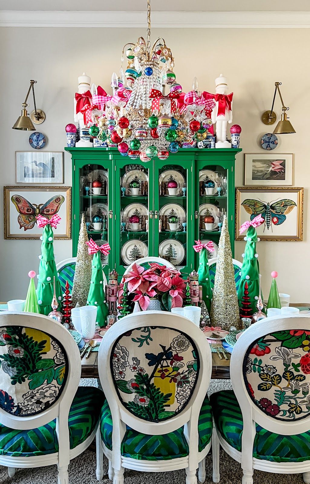 2024 CHRISTMAS HOME TOUR || DINING ROOM AND CHRISTMAS TABLESCAPE | Dimples  and Tangles