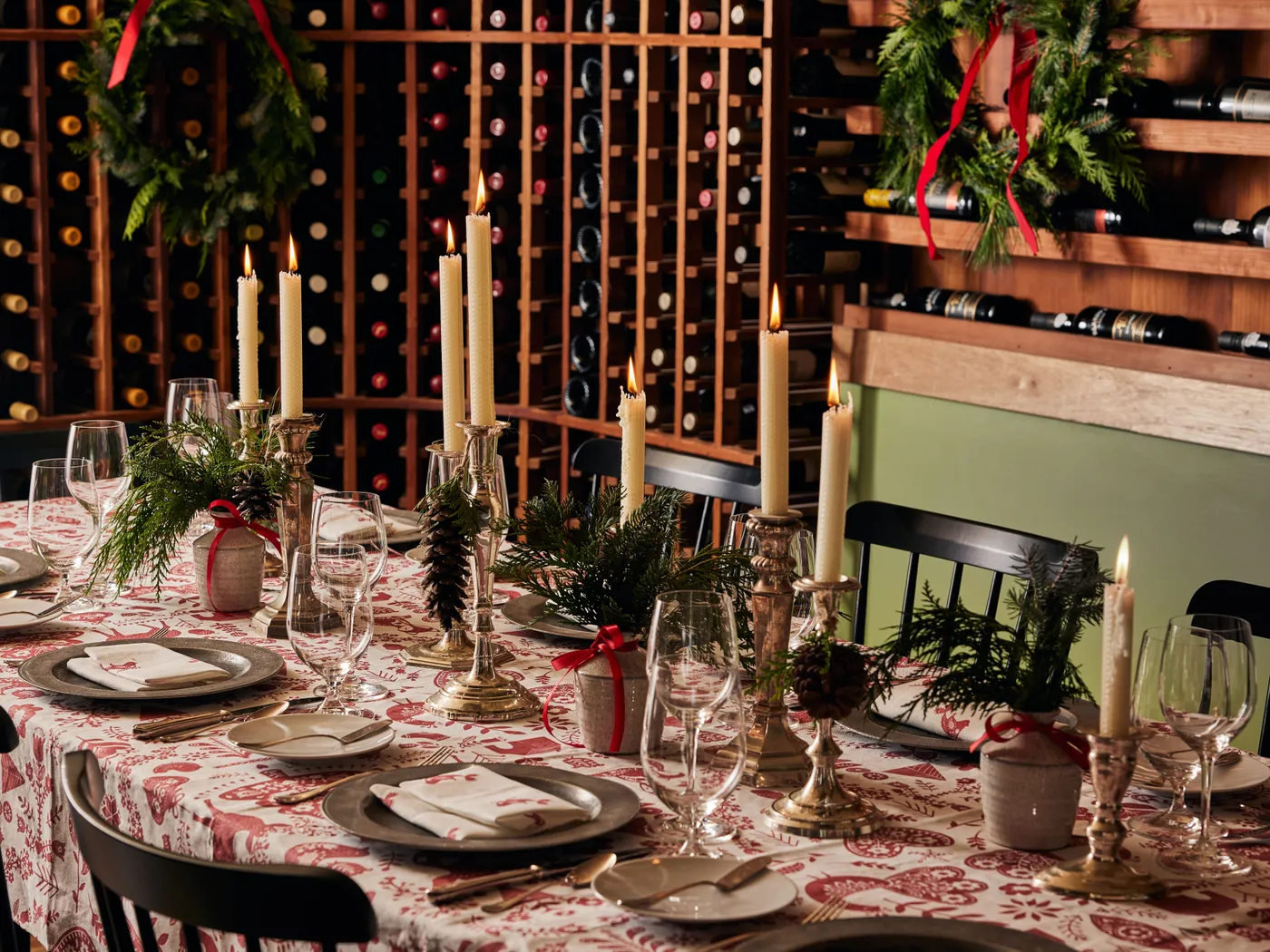 21 Holiday Decorating Ideas We Love From Design Tastemakers | Architectural  Digest