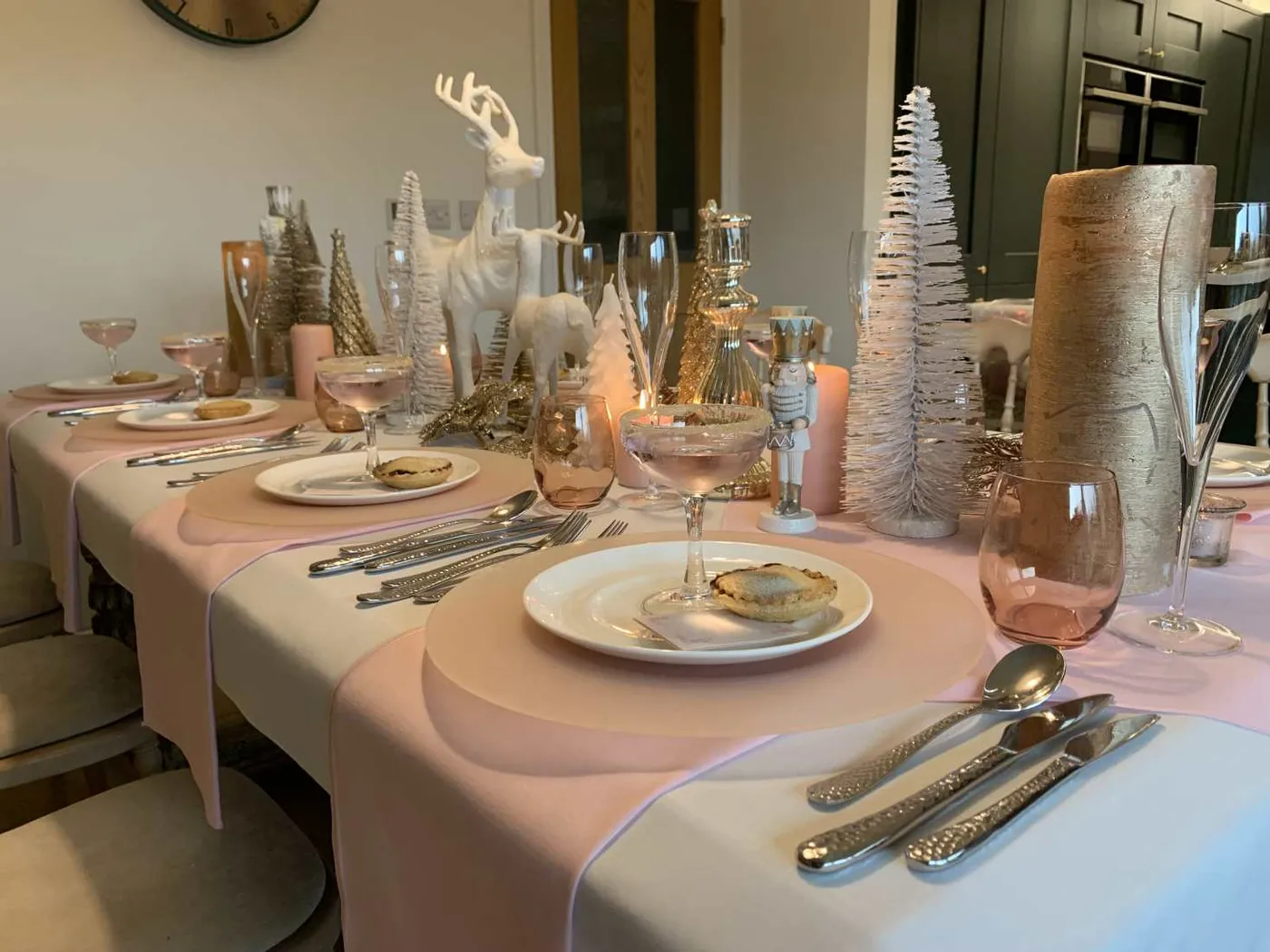 3 Captivating Colours You Wouldn't Expect to See on a Christmas Table -  Co-Ordination Event Hire