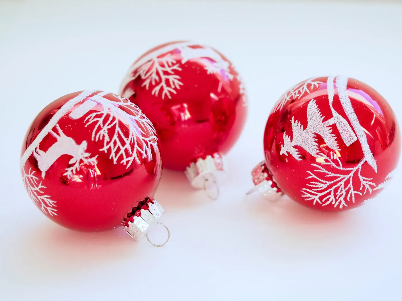 3 red baubles for Christmas