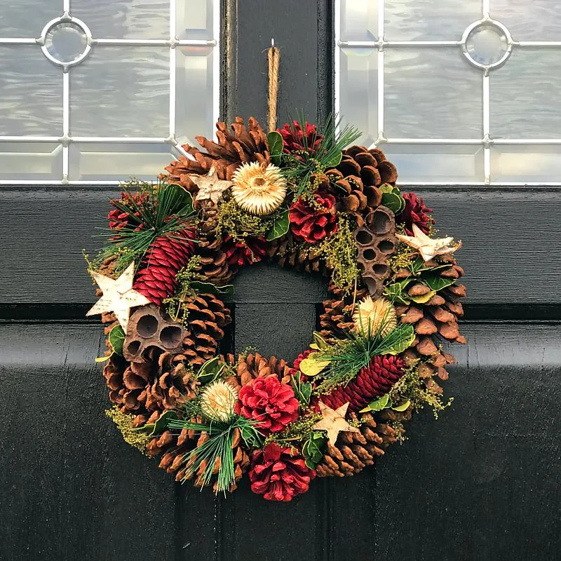 3 Traditional Festive Door Wreaths for Christmas - Blog | Send flowers online, UK delivery: Clare Florist