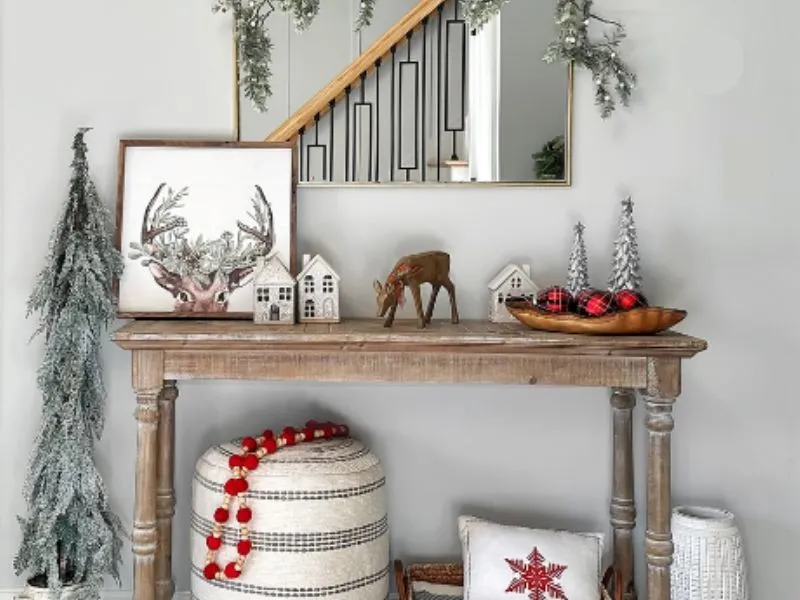 30+ Creative Ideas for Decorating Console Table for Christmas - Hirosart