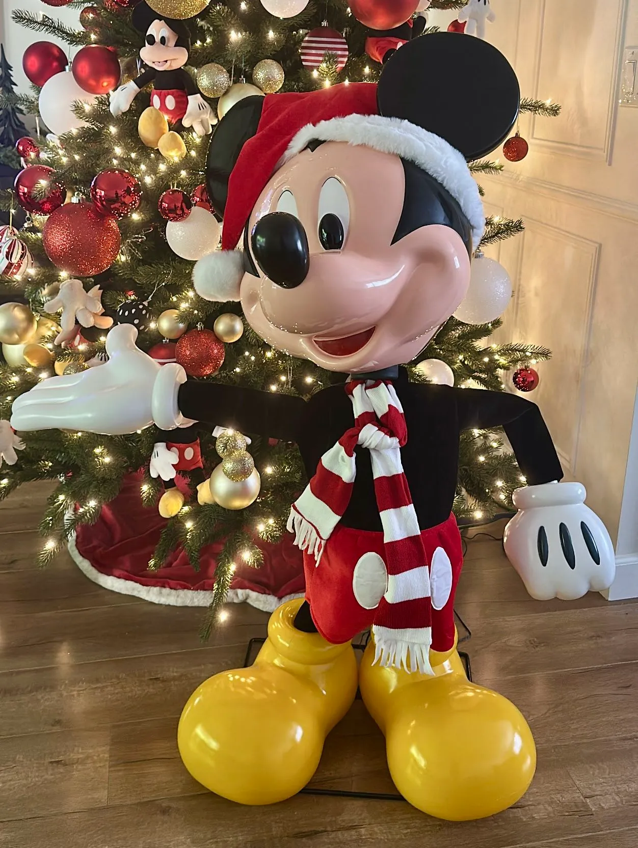 4 ft. Animated Holiday Mickey Mouse