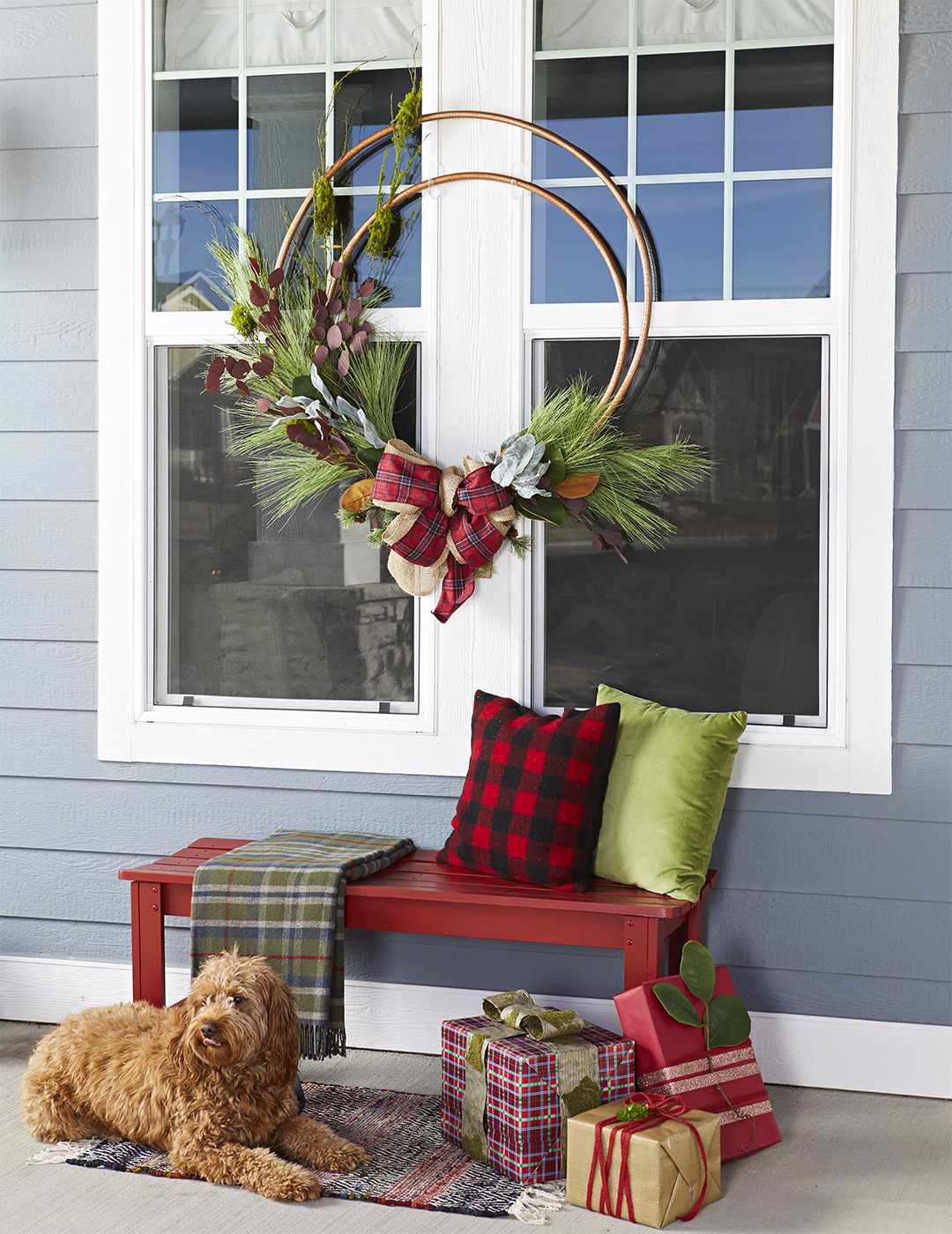 40 Festive Ideas for Front Door Christmas Decorations