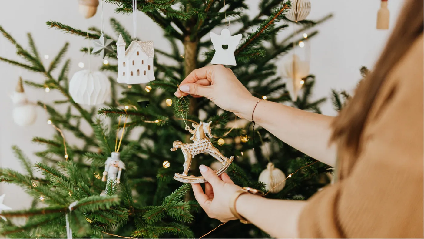 5 Ways to Make the Holidays More Environmentally Friendly