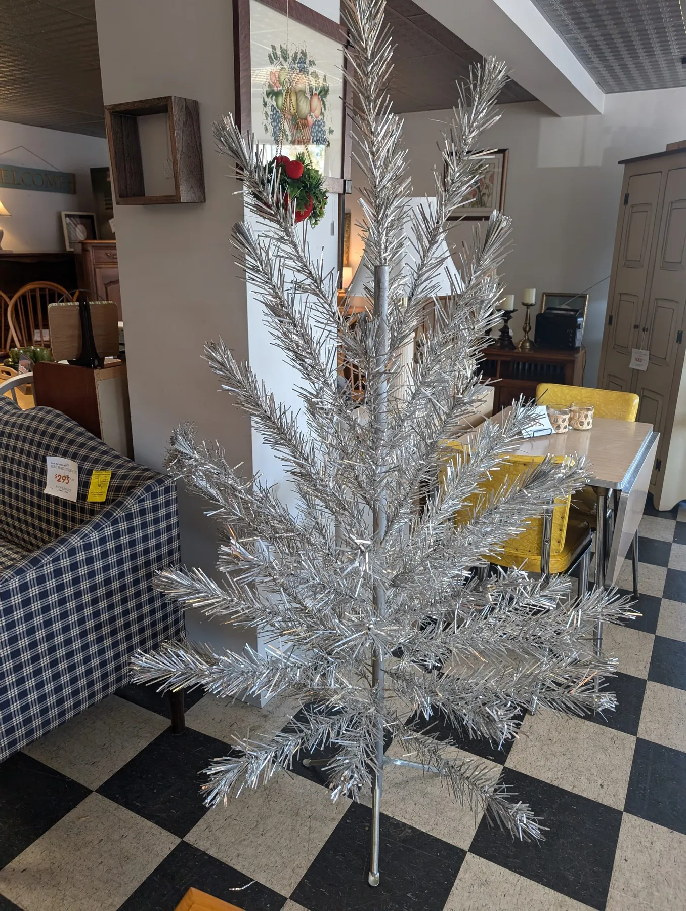 6' Vintage Silver Christmas Tree | Roth & Brader Furniture