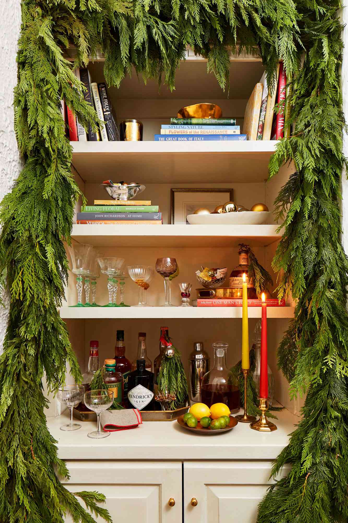 70 Ways To Decorate With Fresh Christmas Greenery