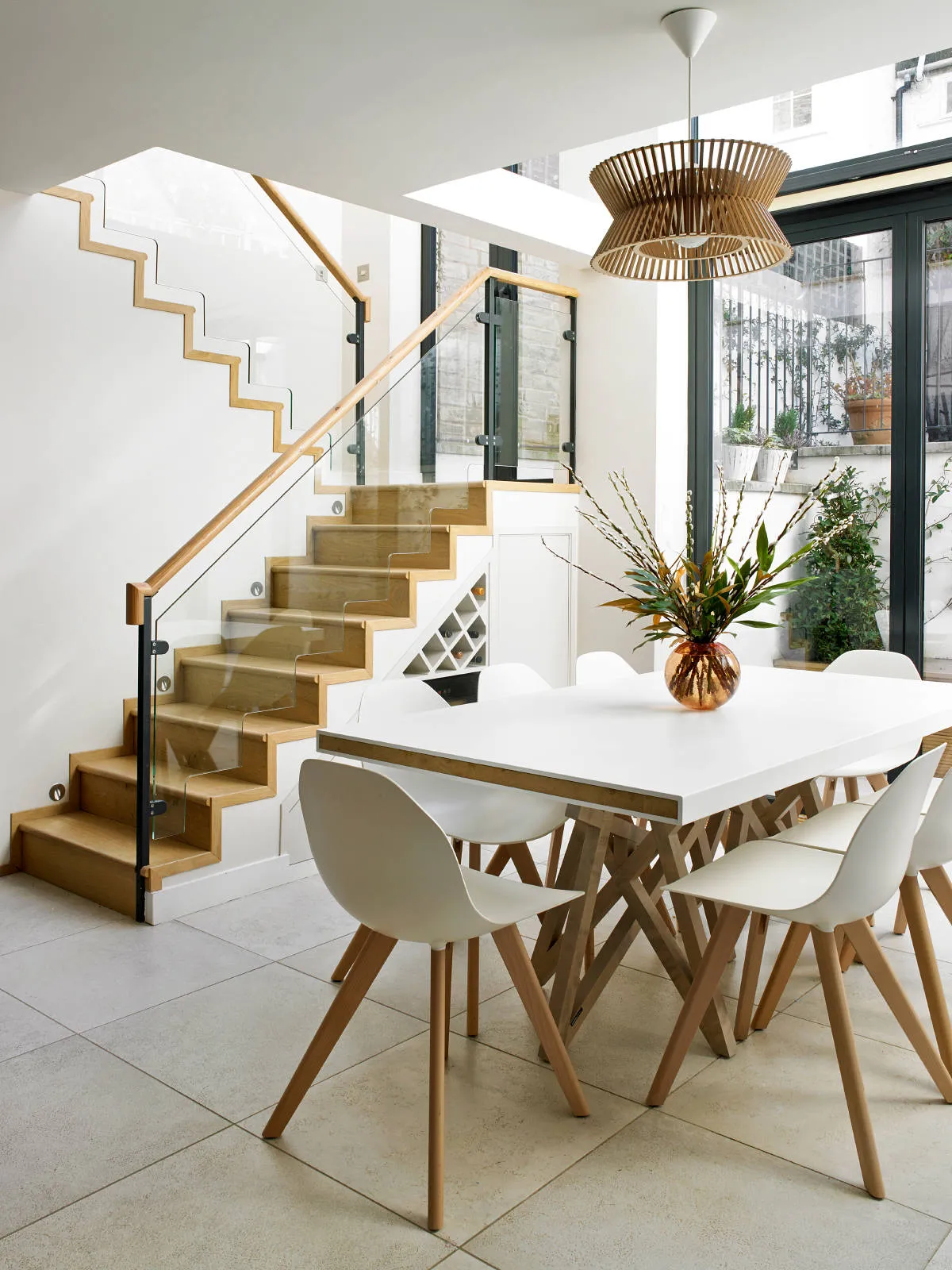 8 Creative Banister Designs to Enhance Your Staircase | Houzz IE
