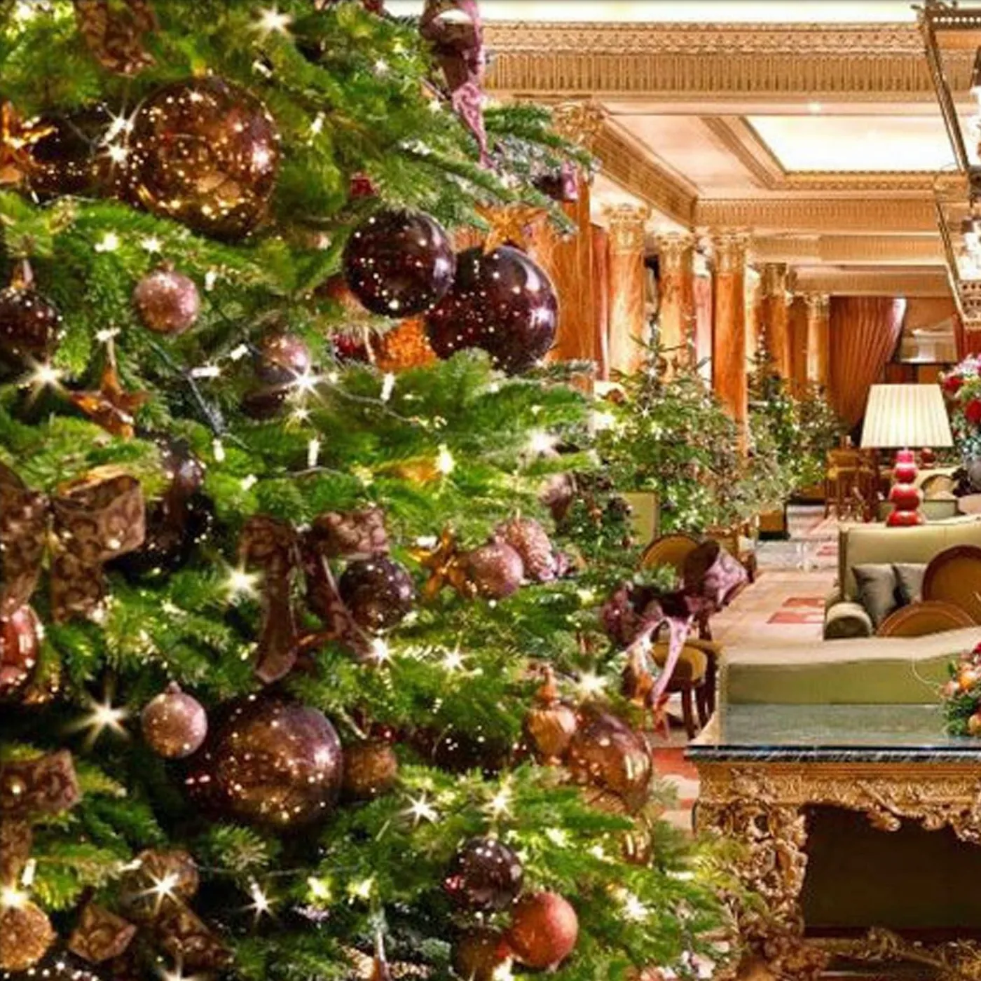 8ft Real Decorated Christmas Tree | Corporate Christmas tree decorating  service