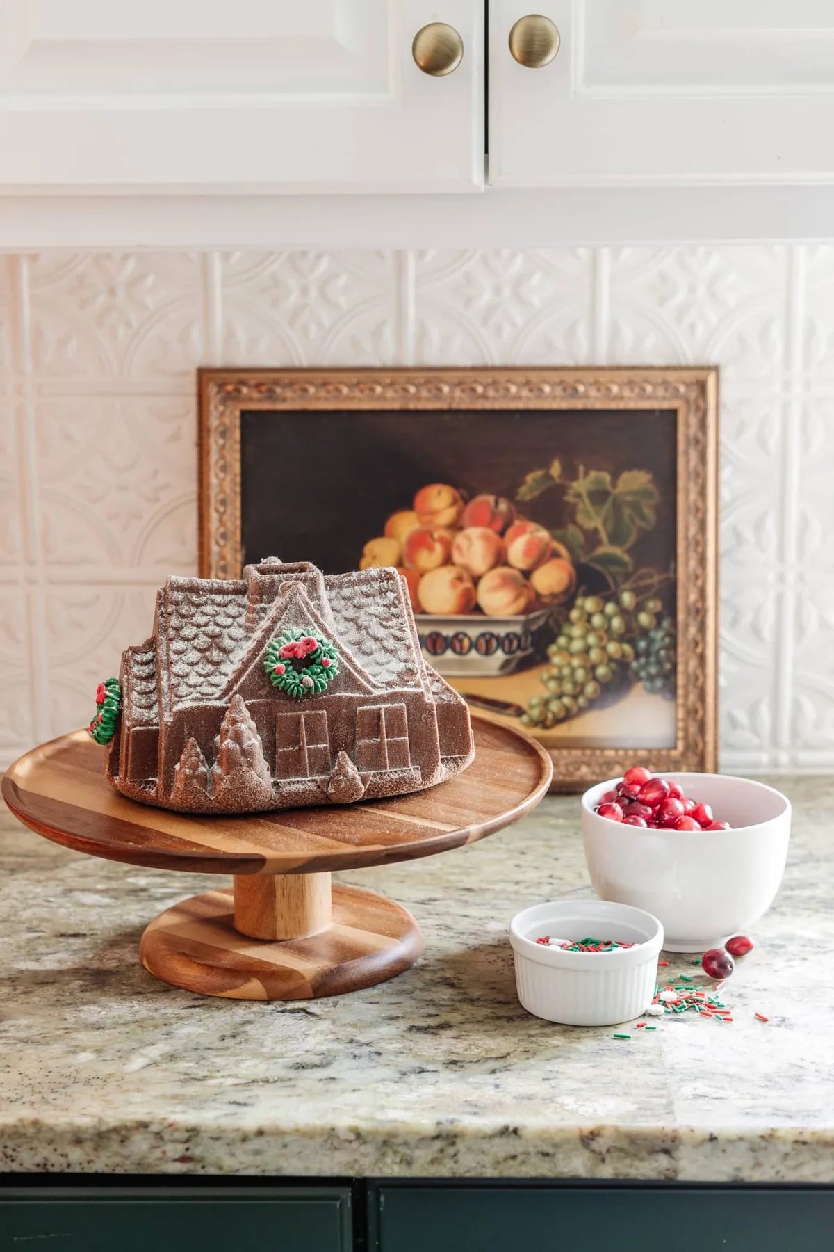 9 Quick Christmas Kitchen Decor Ideas - Bless'er House