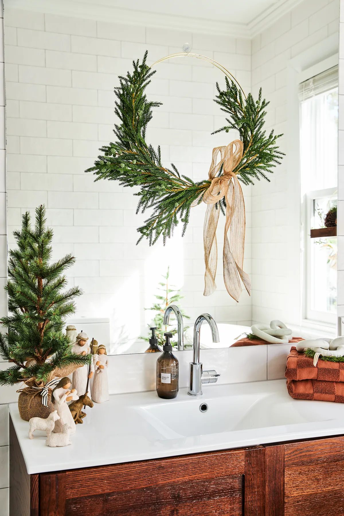 A Curated Christmas | Christmas Decorating Inspiration | Curated Botanics |  New Zealand