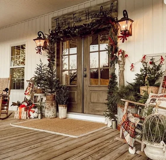 A Few Ideas to Spruce Up Your Home for the Holidays