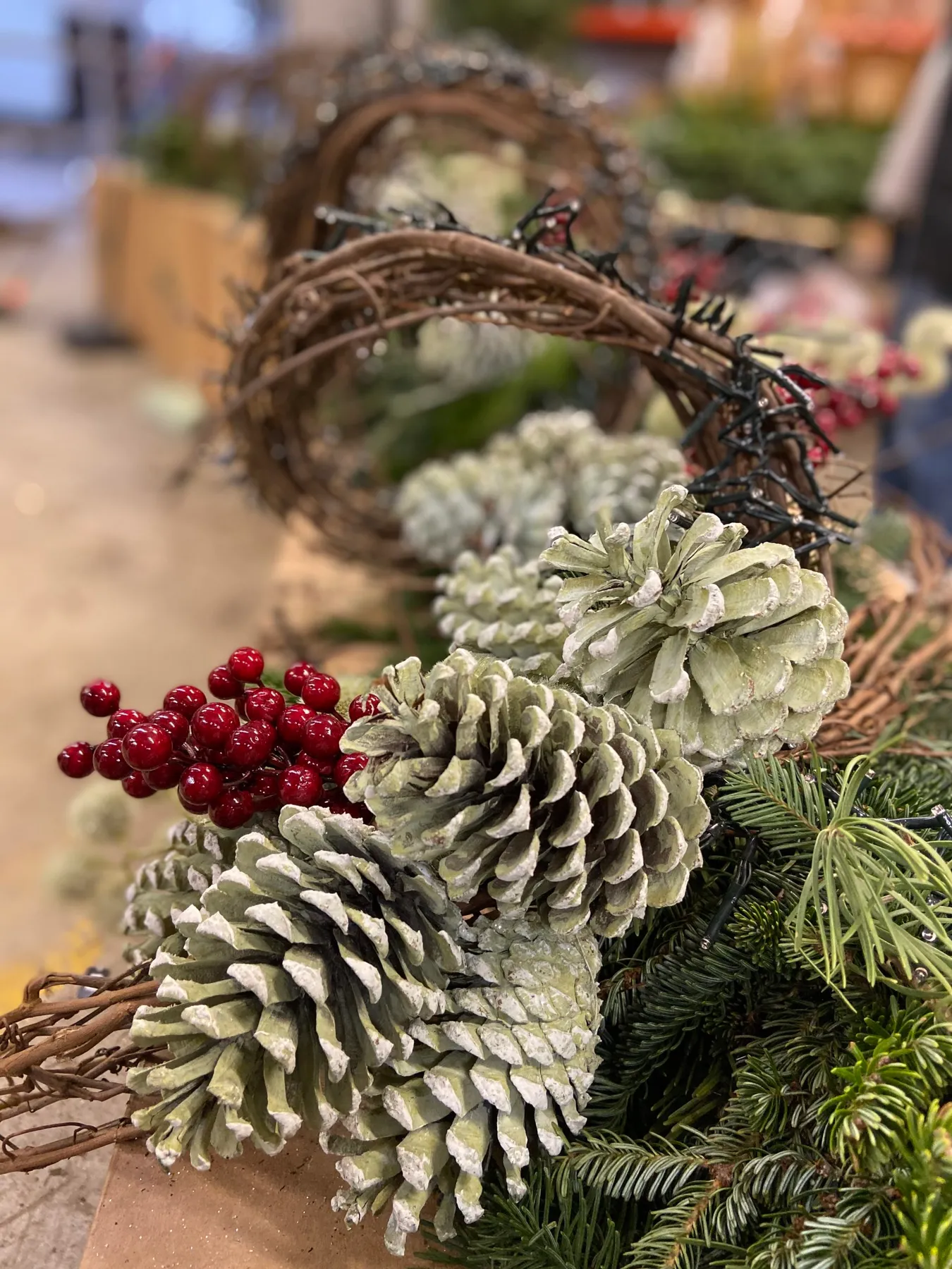 A Holiday Garland | Deborah Silver & Co.