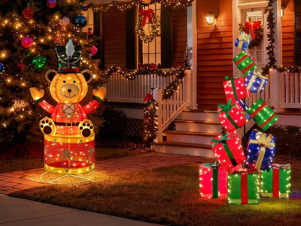 A Peaceful Christmas at Home: Cozy Winter Lighting & Outdoor Decor Tips |  SUNJOY