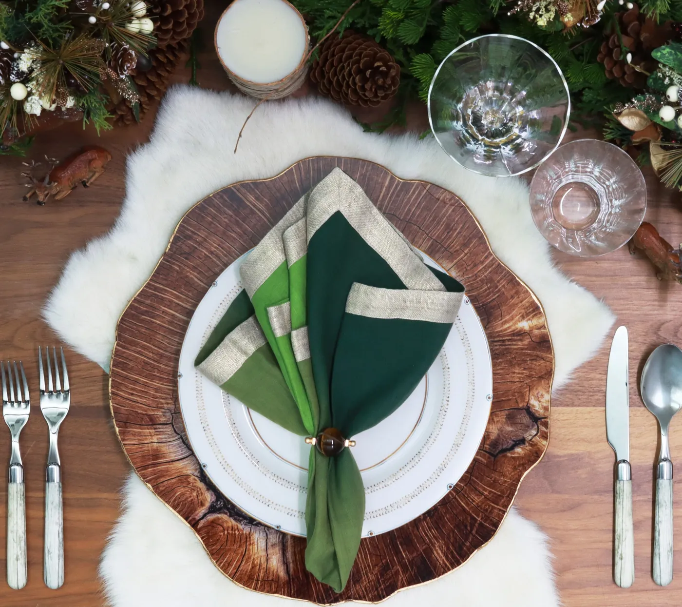 Alpine Chalet Decor: Luxury Tablescape Ideas for a Ski Weekend at Home