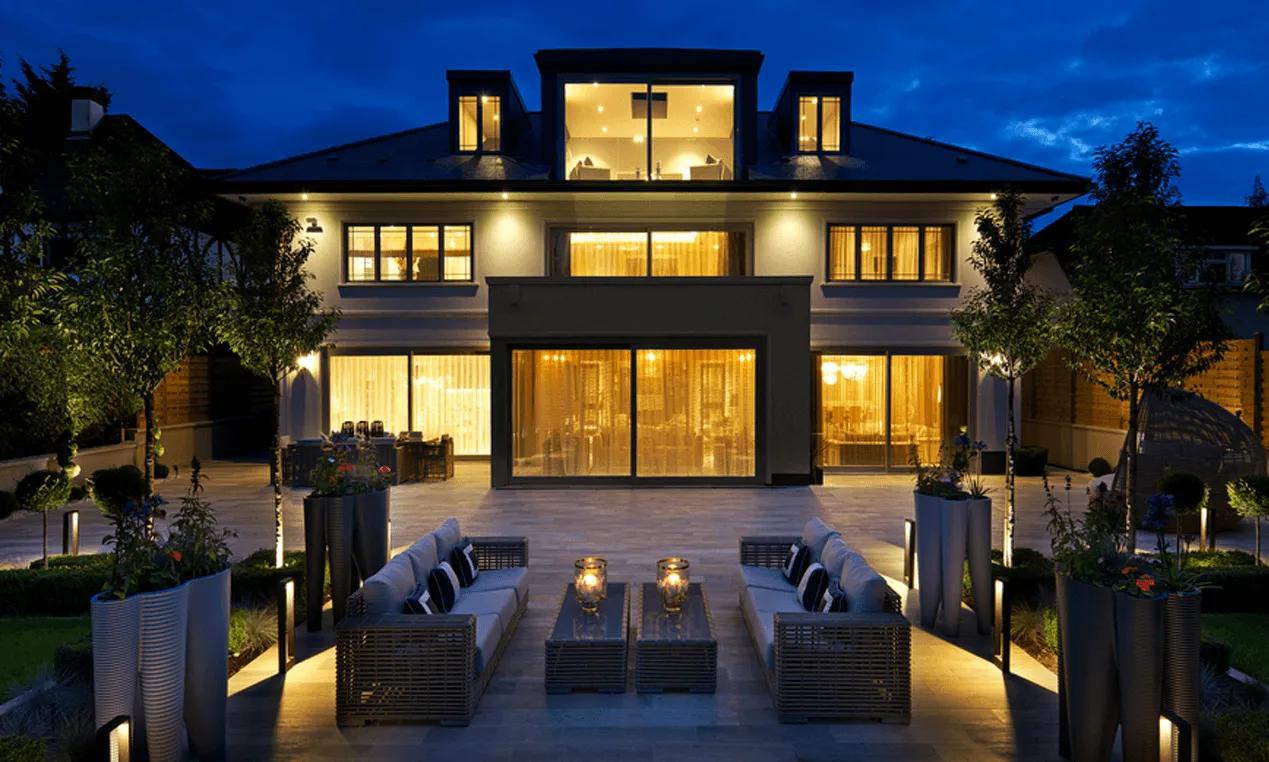 Arola House | Facade & Landscape Lighting with Astro Products – Light Journey