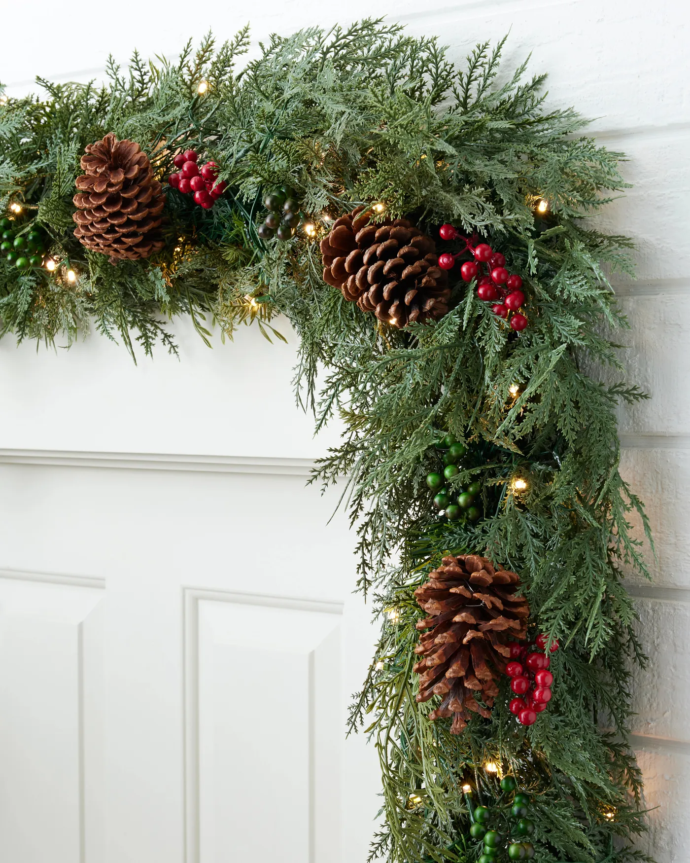 Balsam Hill - 2024 Holiday 1 - 10' Outdoor Winter Evergreen Garland