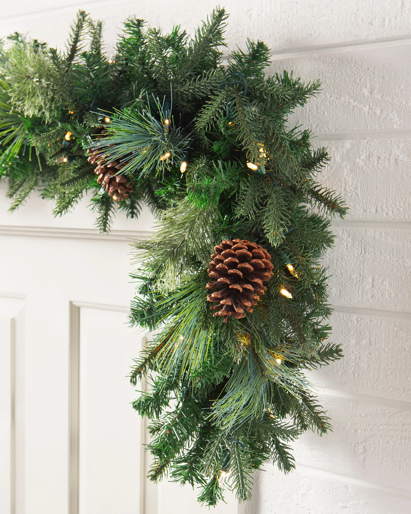 Balsam Hill - 2024 Holiday 2 - 6' Outdoor Mixed Evergreen Garland
