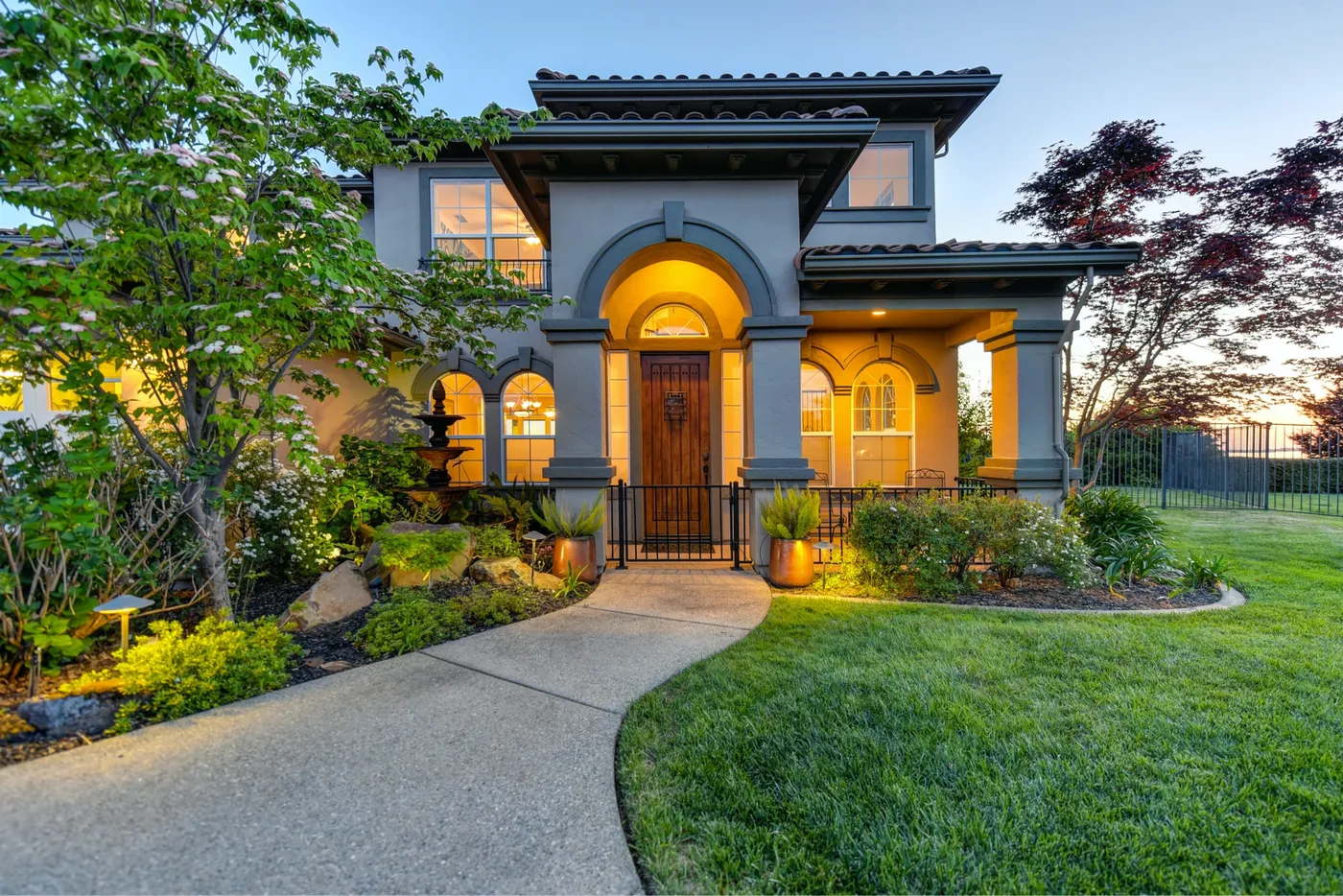 Best Landscape Lighting Placements Outside Your Home