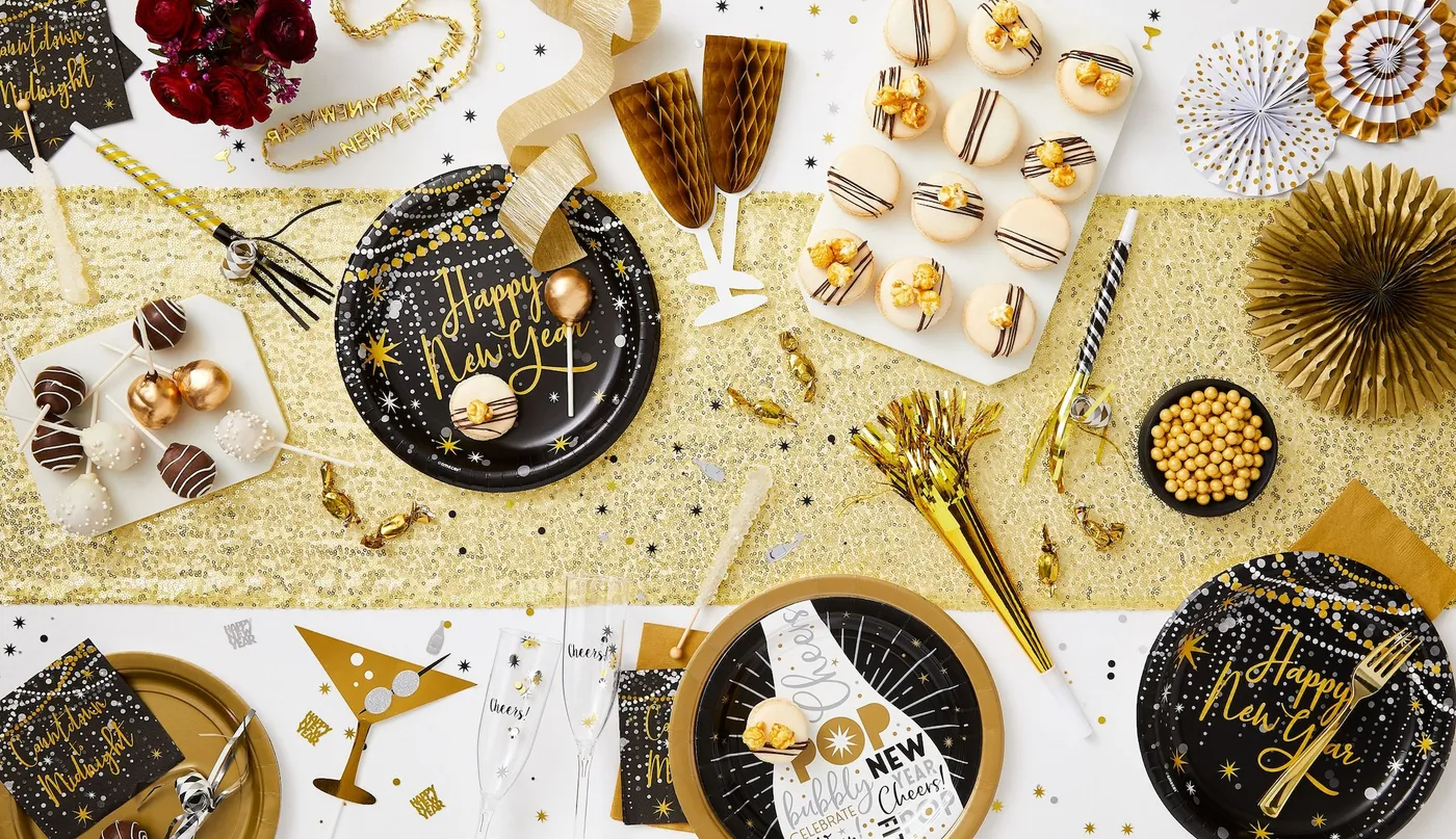 Black, Gold, & Silver New Year's Photo Booth Kit, 21-pc | Party City