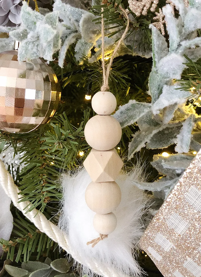 boho chic christmas decor - Laura Jade Prado