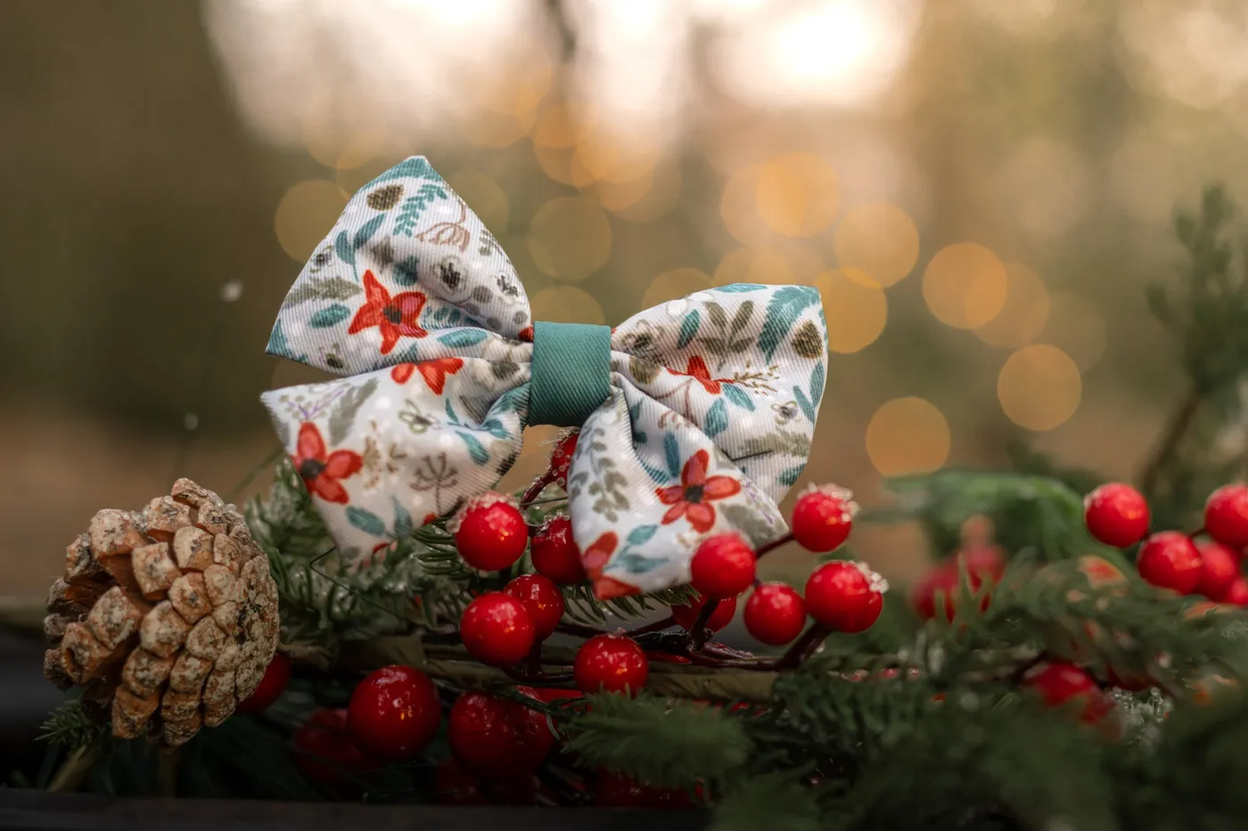 Bow- Poinsettia Wood – The Weenie Wardrobe