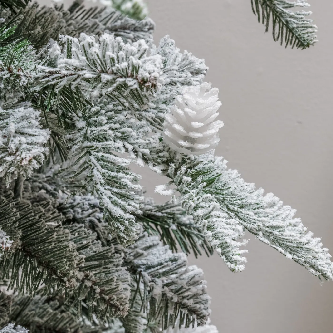 Buckingham Fir Artificial Pre-Lit Frosted PE/PVC Christmas Tree 6.5FT, -  Garden Trends