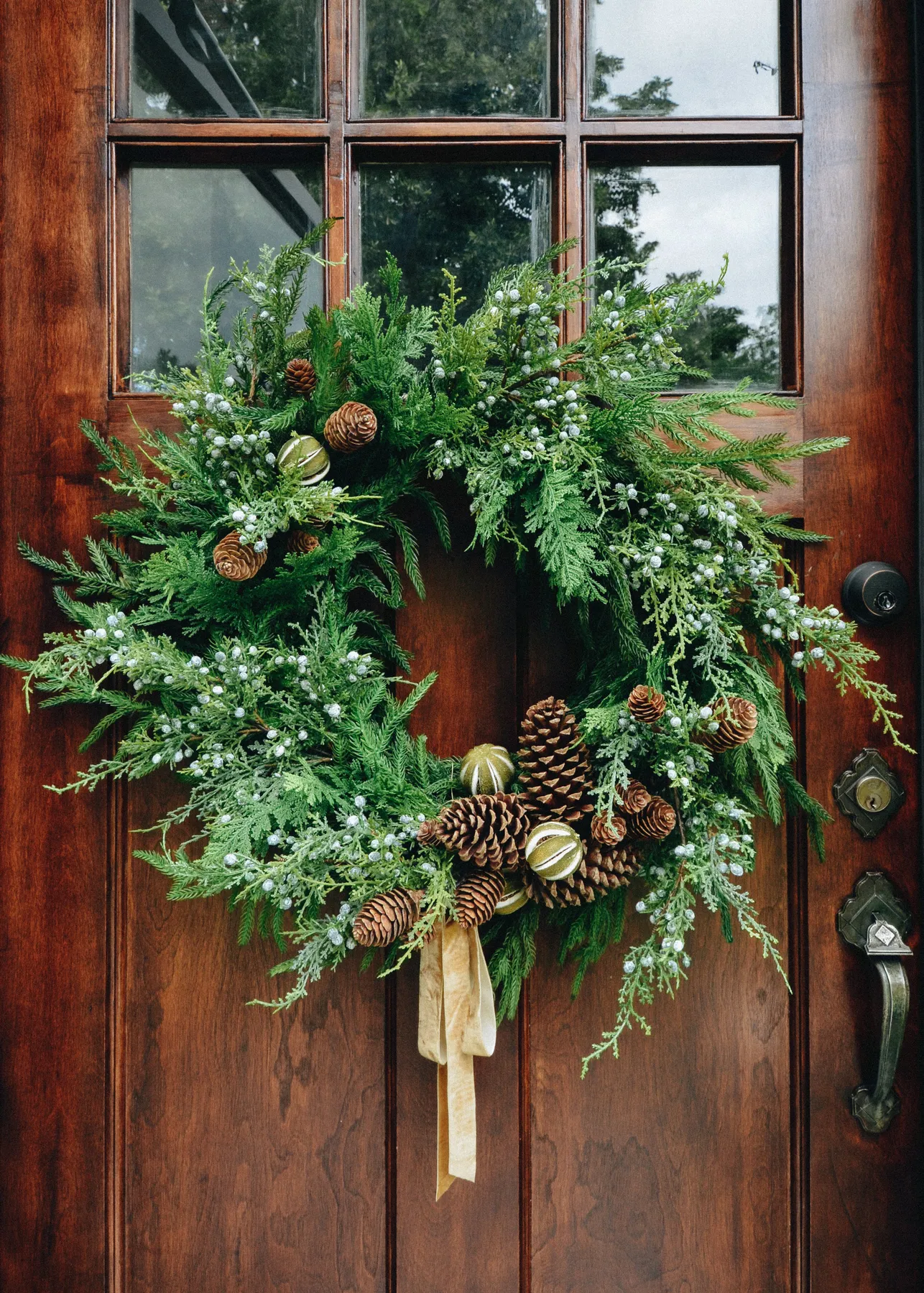 Buy Bulk Pine Cones | Holiday Decorations | Afloral.com