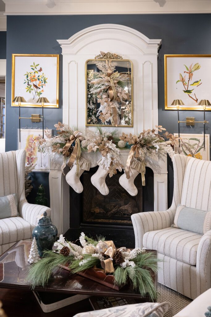 Cameo Christmas: A Timeless Holiday Elegance – Nell Hill's
