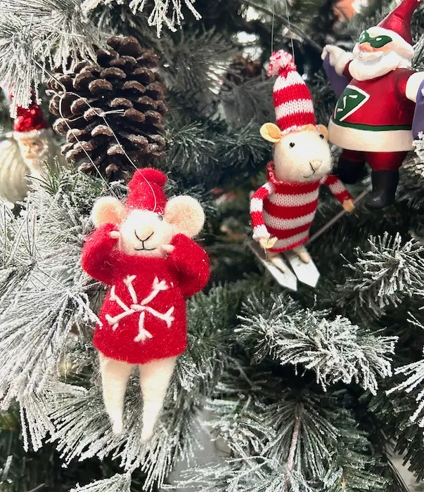 Christmas 2023 Is Just Around The Corner - The Red Painted Cottage