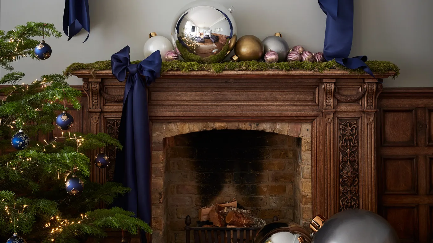 Christmas 2024: 5 Most Popular X'mas Tree Trends This Season