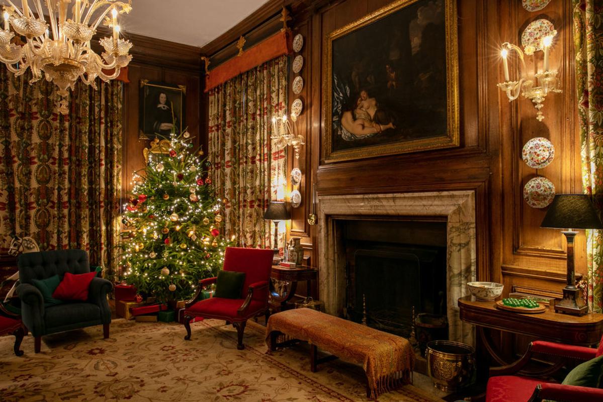 Christmas at Historic Houses in Lincolnshire | Visit Lincoln