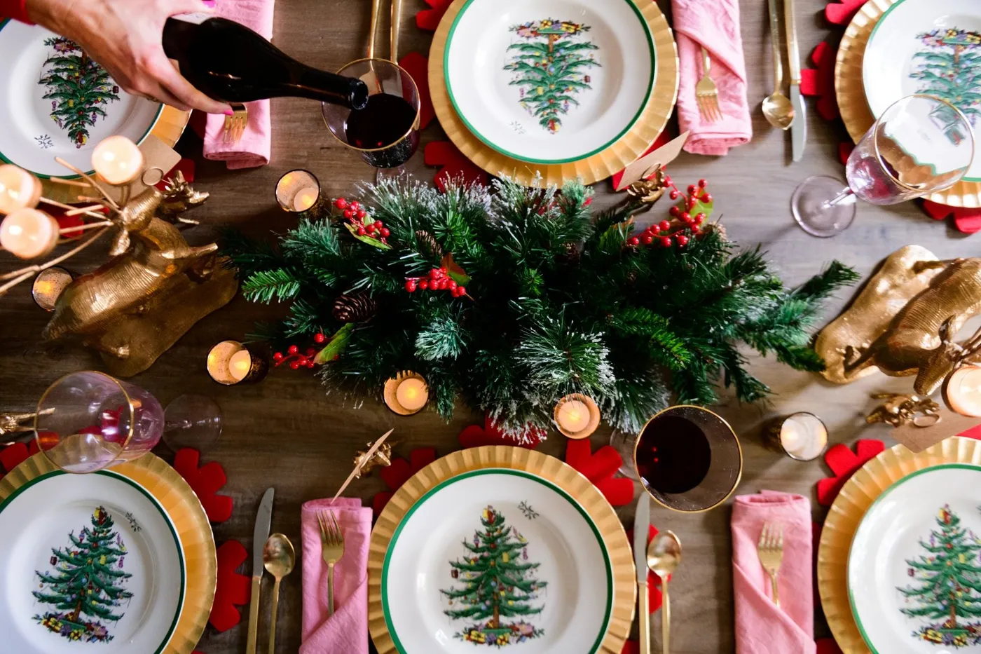 Christmas at Home | Our Dining Room Table - Hi Sugarplum!