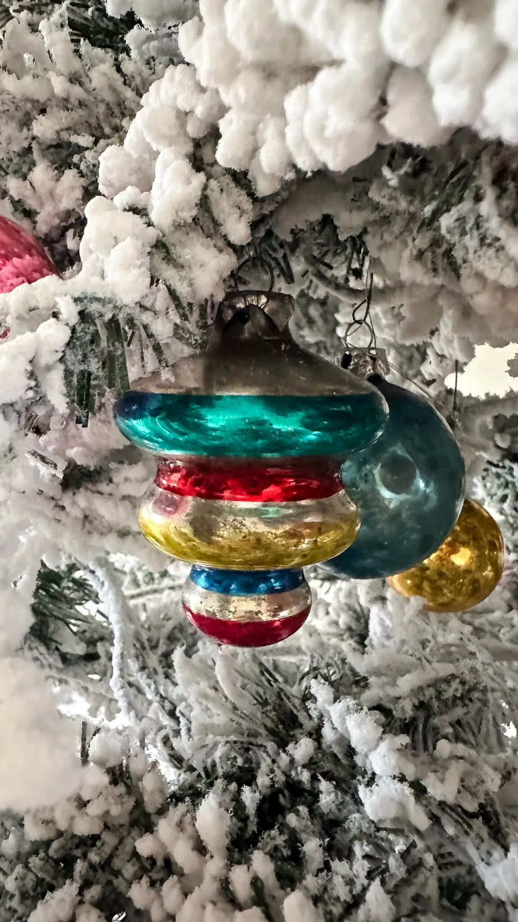 Christmas Decor Around My House 2023 - allisonskiff.com