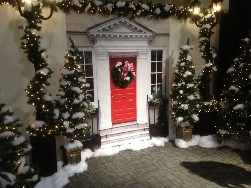 Christmas Decorations | Main Street Banner