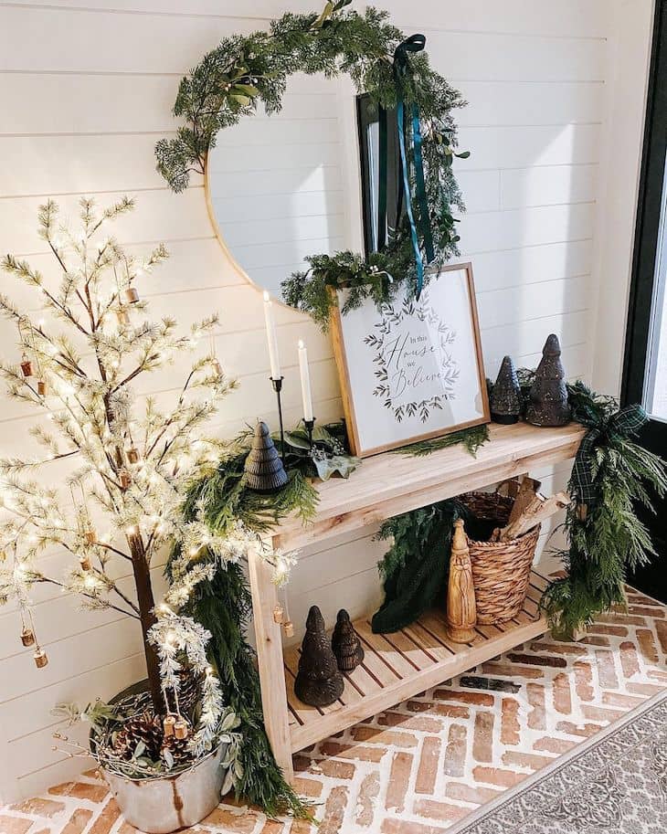 Christmas Homes - Spectacular Garland Game - Farmhousehub