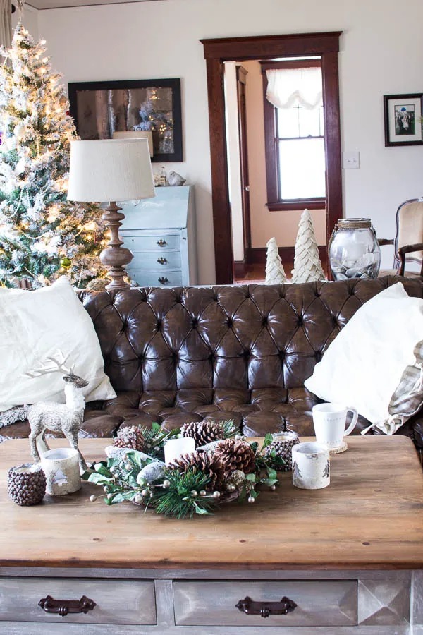 Christmas in the Living Room - Finding Silver Pennies