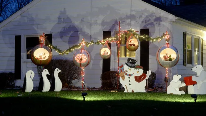 Christmas light displays