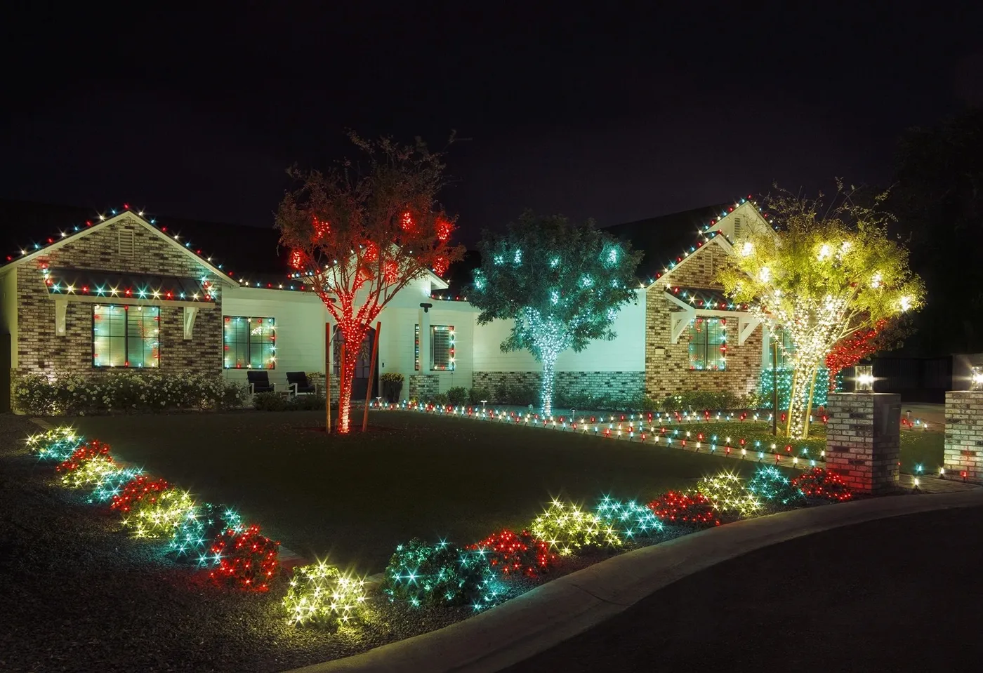 Christmas Light Installation by Nathan's Holiday Lighting