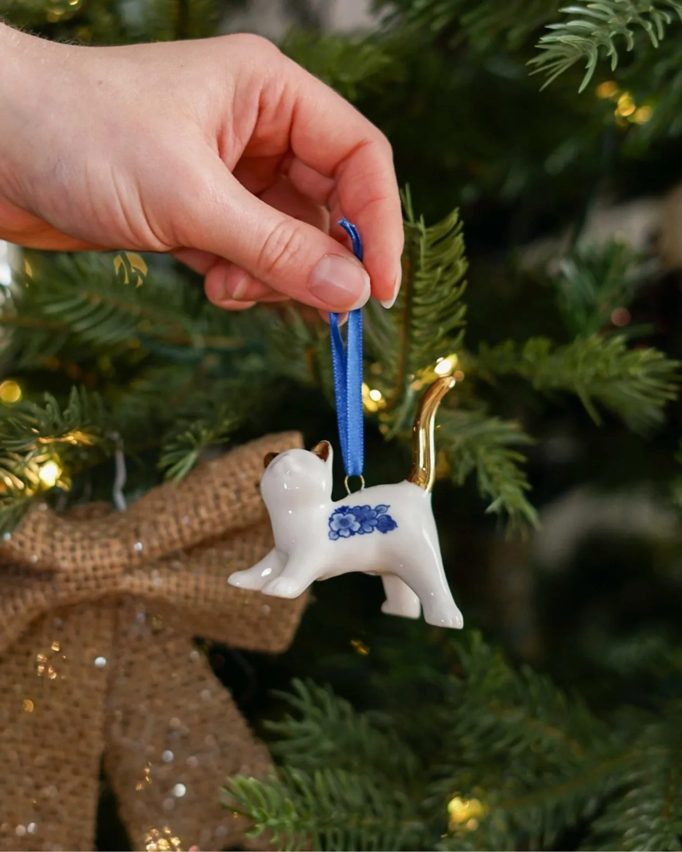 Christmas Ornament - Playful Cat - 7 cm – Holland Kertészet