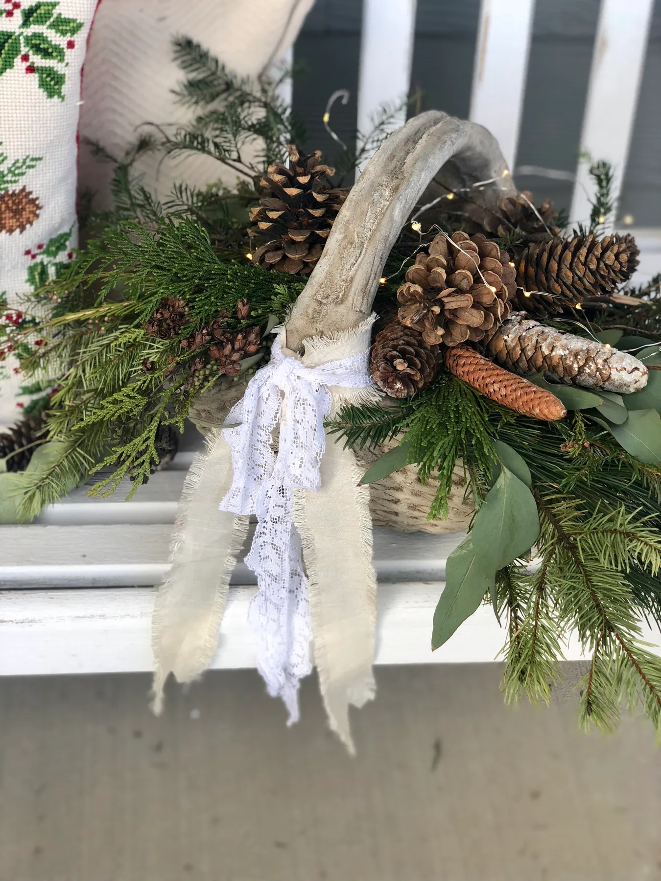 Christmas Porches & Holiday Door Decor Blog Hop - LeCultivateur
