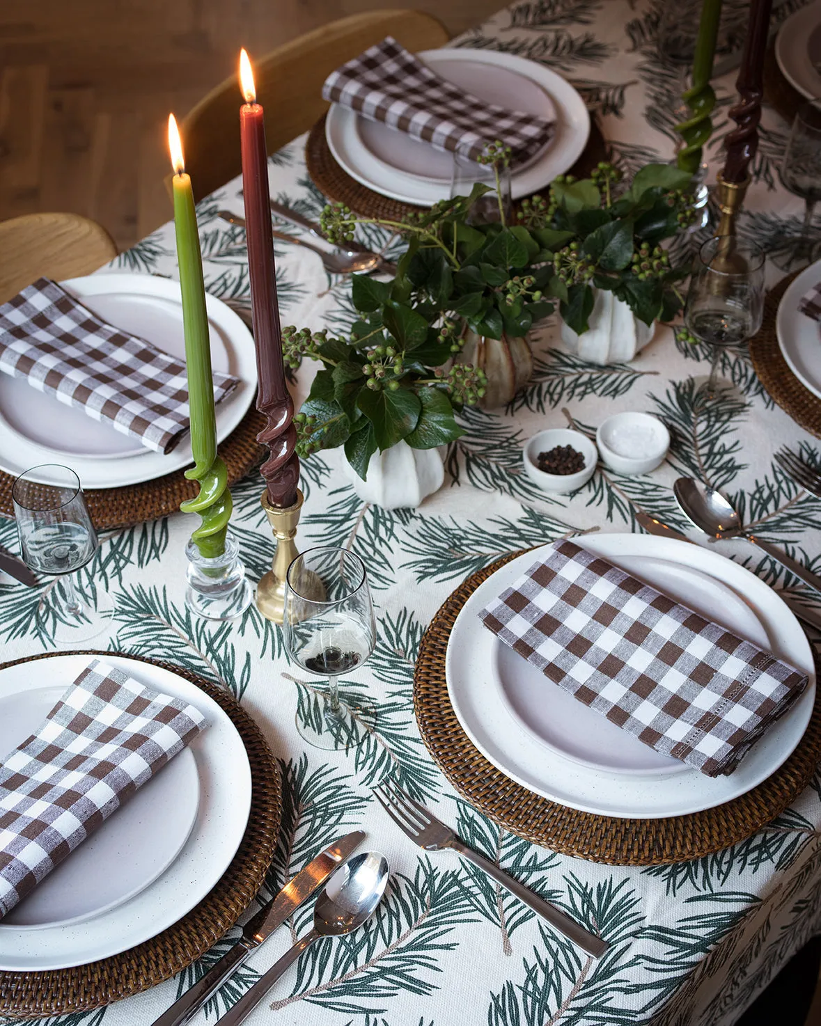 Christmas Table Setting with Sarah Tomczak, Editor of Red Magazine –  Rebecca Udall
