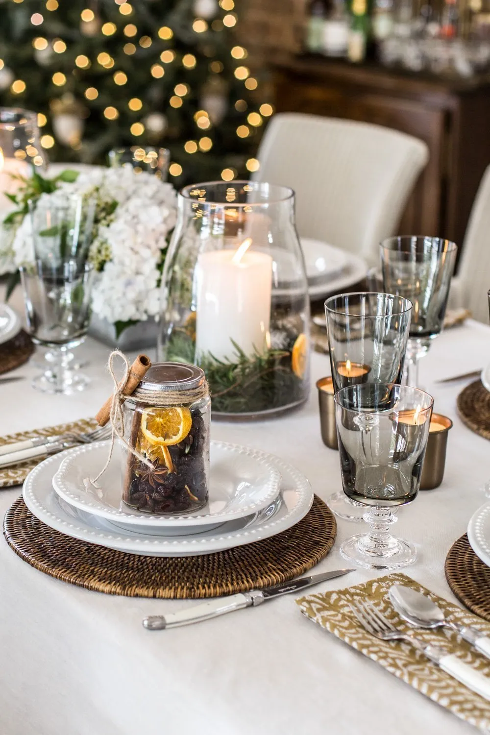 Christmas Table Styling - Cottonwood and Co