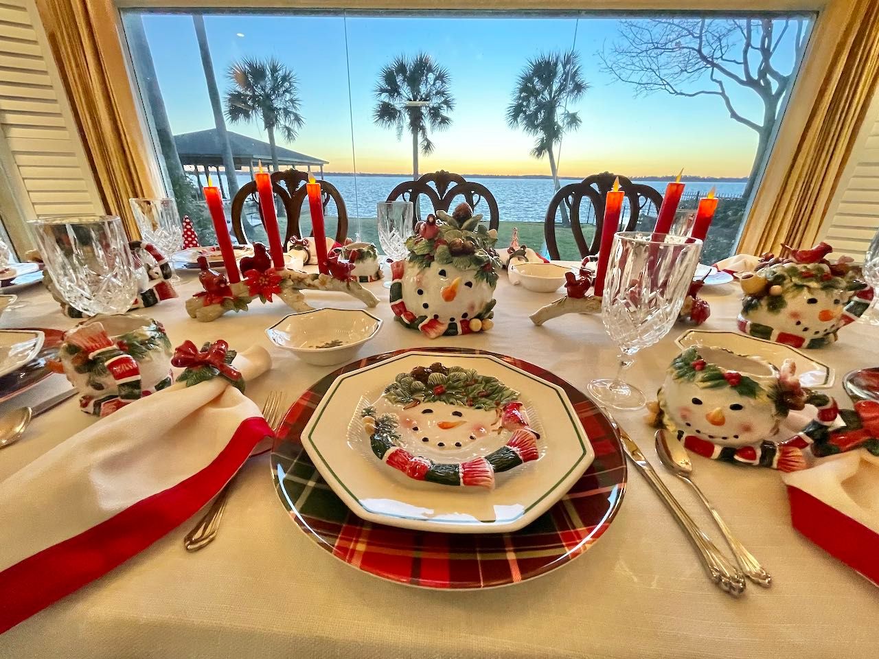Christmas Tablescapes - Life is Better Lakeside