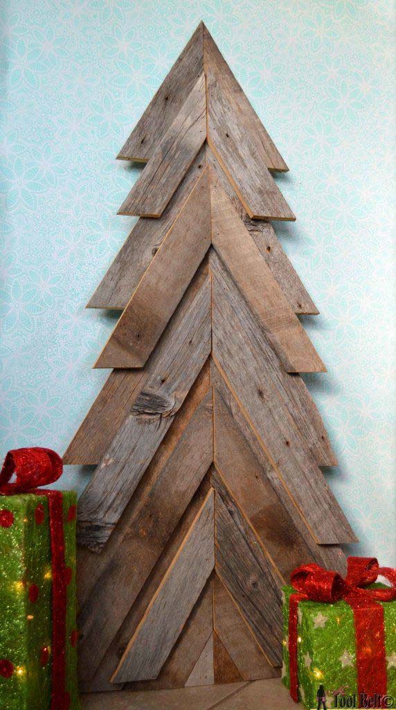 Christmas Tree Pallet Ideas: 25 Ways to Deck Your Halls -