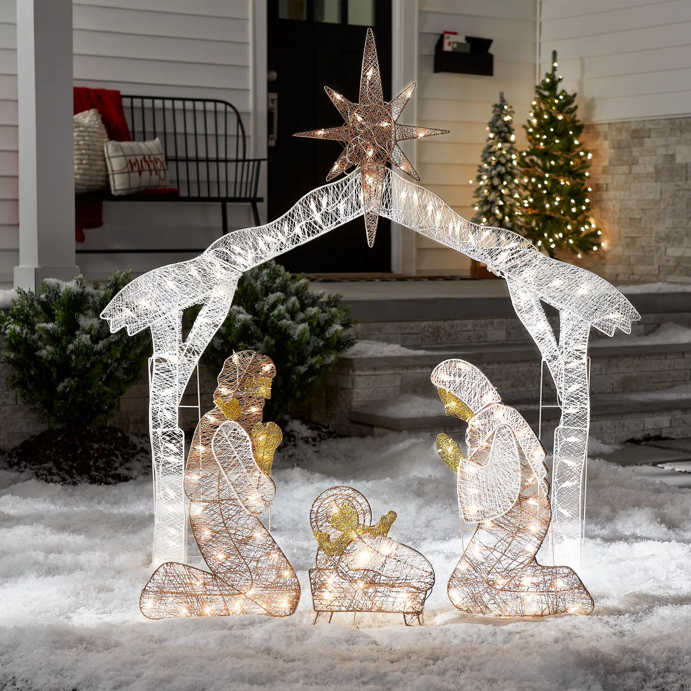 Christmas Yard Decorations · National Tree Company