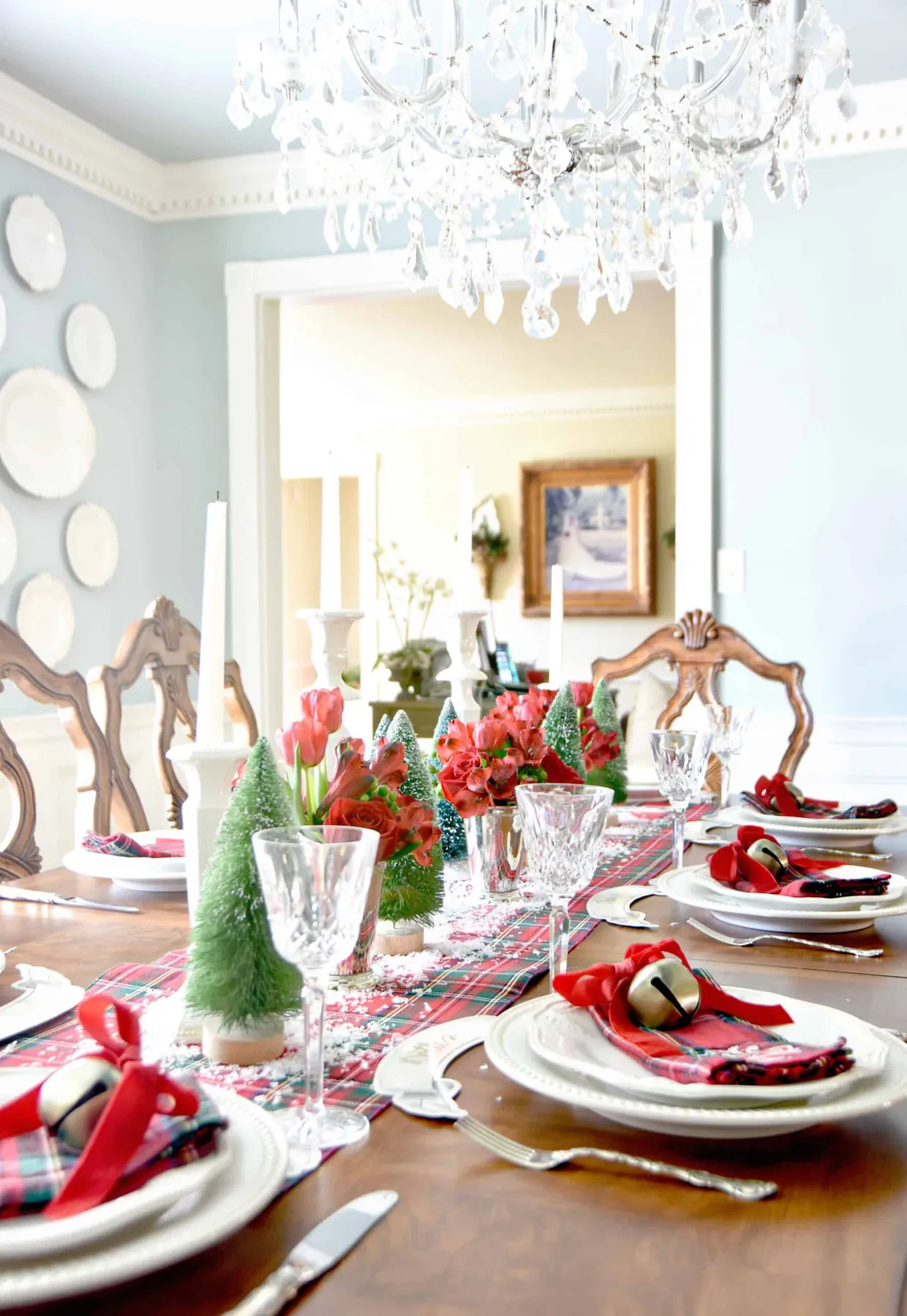 Classic Christmas Home Tour 2021 {Kitchen, Dining Room + Mud Room} – Dixie  Delights
