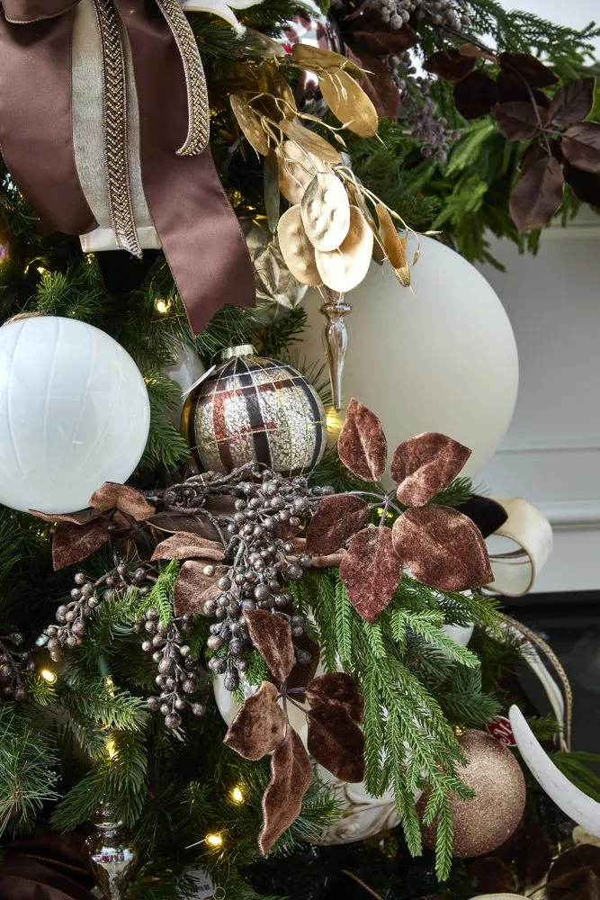 Cognac & Cocoa – Madisonville Christmas Company